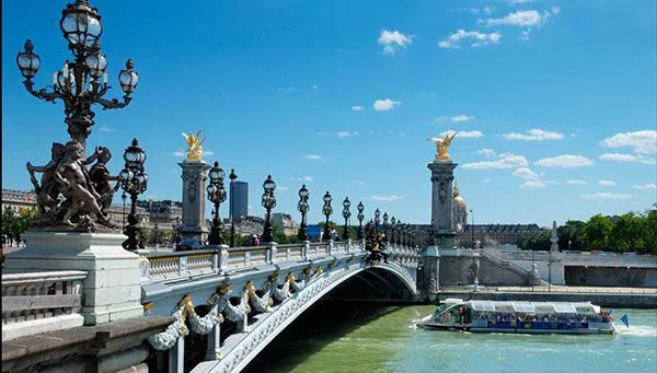 París e Italia con Ginebra fascinante, del Romance al Inicio de todos los Tiempos - Imagen 2